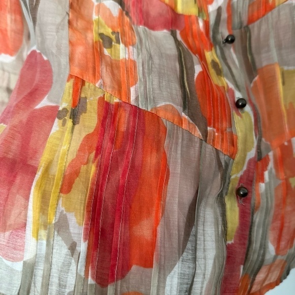 Nic + Zoe Button Down Shirt - Picture 5 of 6